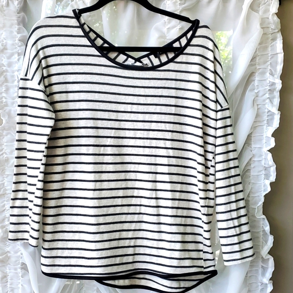 BUY ONE - GET THIS $5!! KLD Made in USA Black/White Striped  Sweater